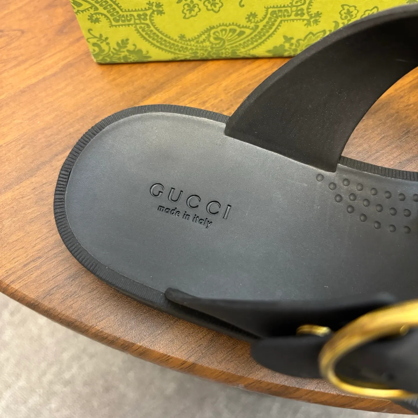 Men's shoes 260💰 [Gucci] Counter quality, top-quality original goods, real photos! Original TPU material, fine workmanship, comfortable; genuine 1:1 replica Size: 38 ~ 46